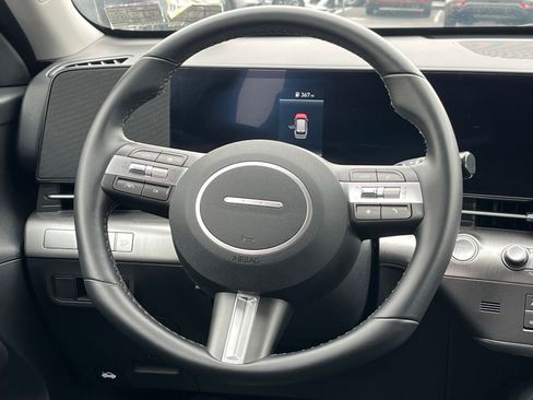 Used 2025 Hyundai Kona SEL image 29