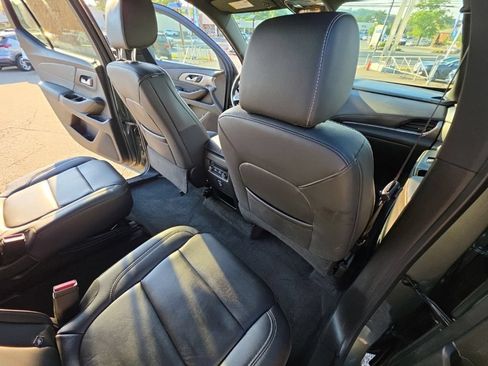 Used 2023 Chevrolet Traverse LT w/ LPO, Floor Liner Package AWD/4WD image 26