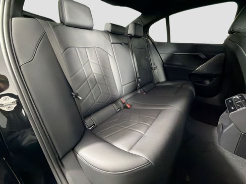 New 2026 BMW 530i xDrive w/ Premium Package image 27