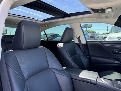 Used 2019 Lexus ES 350 image 34
