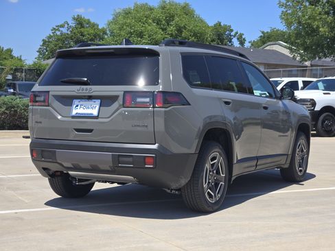 New 2026 Jeep Cherokee Laredo AWD/4WD image 4