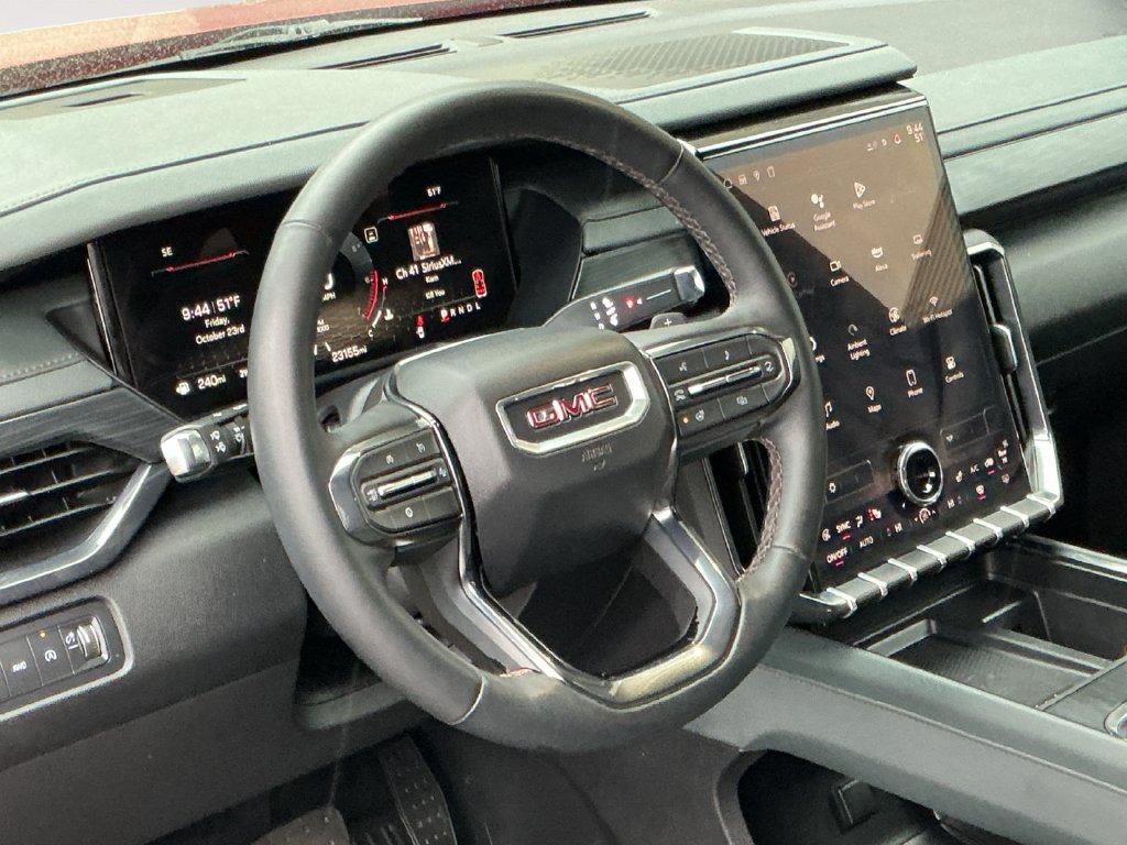 Certified 2025 GMC Acadia AT4 w/ LPO, Floor Liner Package AWD/4WD image 19