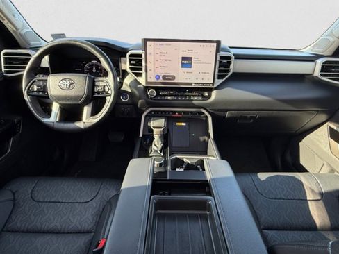 Used 2024 Toyota Tundra Limited AWD/4WD image 13