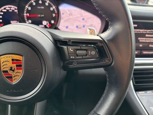 Used 2022 Porsche Panamera 4 Platinum Edition image 27