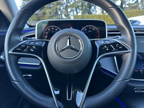 Certified 2025 Mercedes-Benz E 350 4MATIC Sedan image 22