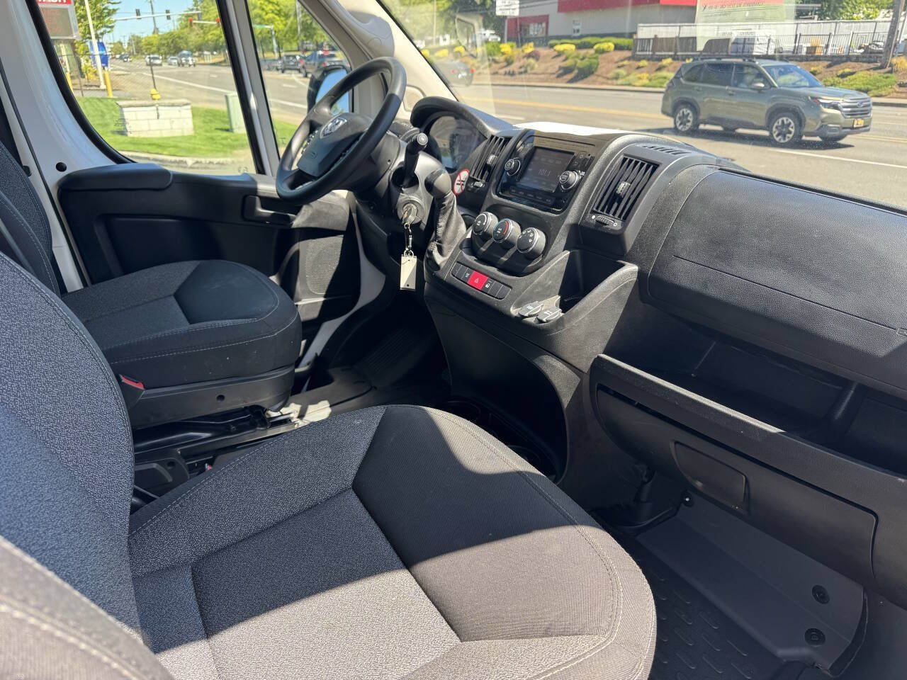 Used 2019 RAM ProMaster 2500 FWD image 12