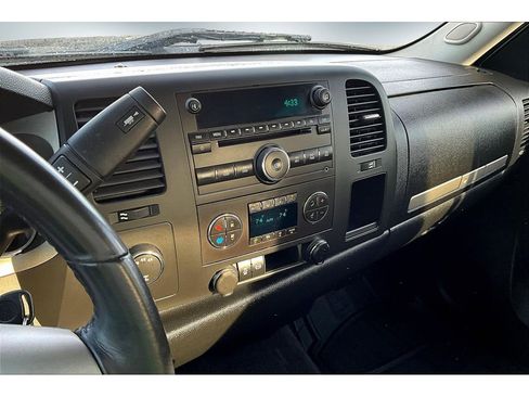 Used 2014 GMC Sierra 2500 SLE w/ SLE Preferred Package image 10