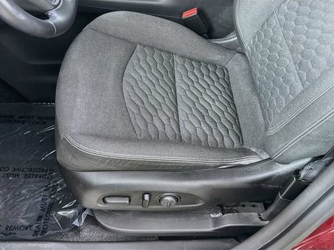 Used 2021 Chevrolet Equinox LT FWD image 19