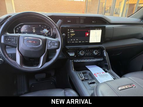 Used 2025 GMC Sierra 2500 AT4 AWD/4WD image 11