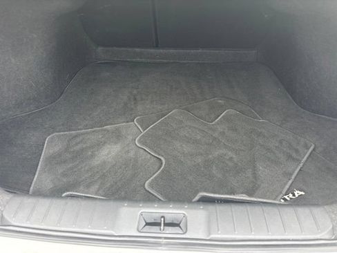 Used 2025 Nissan Sentra SV FWD image 19