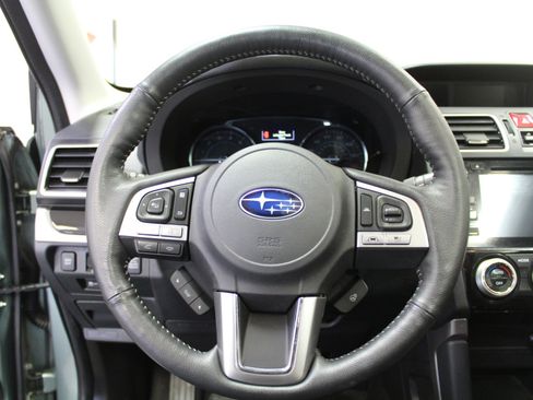 Used 2018 Subaru Forester 2.5i Touring image 8