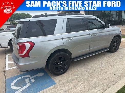 Used 2020 Ford Expedition XLT w/ Equipment Group 202A image 4