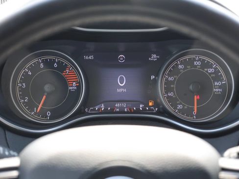 Used 2019 Jeep Cherokee Limited image 19