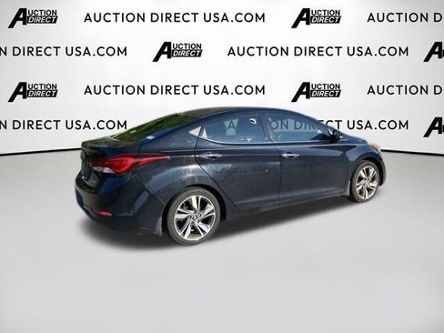 Used 2016 Hyundai Elantra Limited w/ Option Group 04 FWD image 9