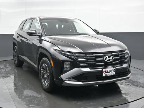 New 2026 Hyundai Tucson Blue SE AWD/4WD image 4