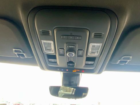 Used 2021 Chevrolet Suburban High Country image 49