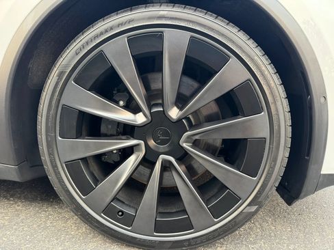 Used 2023 Tesla Model X AWD/4WD image 22