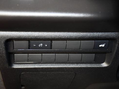 Used 2024 Mitsubishi Outlander SE AWD/4WD image 36