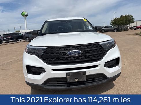 Used 2021 Ford Explorer 2WD image 2