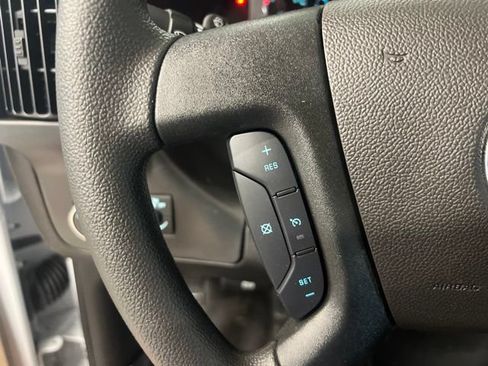 New 2026 Chevrolet Express 2500 w/ Driver Convenience Package RWD image 15
