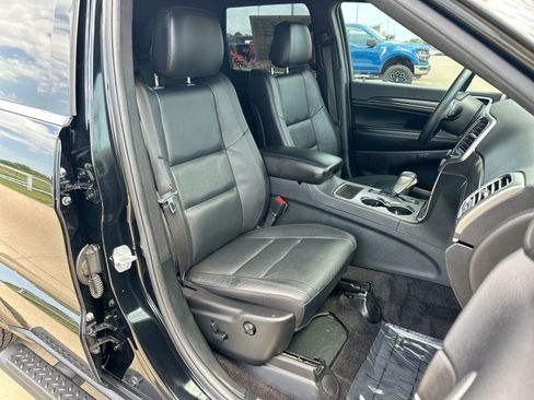 Used 2018 Jeep Grand Cherokee Limited RWD image 23