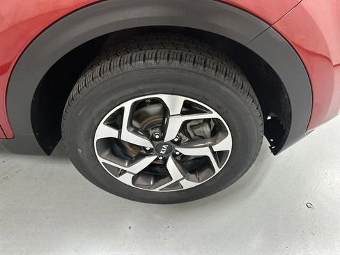 Used 2021 Kia Sportage LX AWD/4WD image 19
