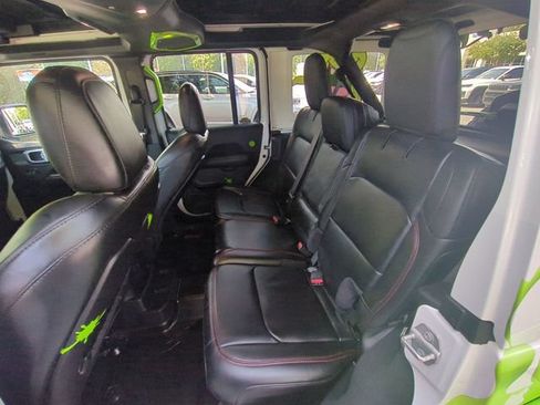 Used 2024 Jeep Wrangler Unlimited Rubicon w/ Safety Group AWD/4WD image 26