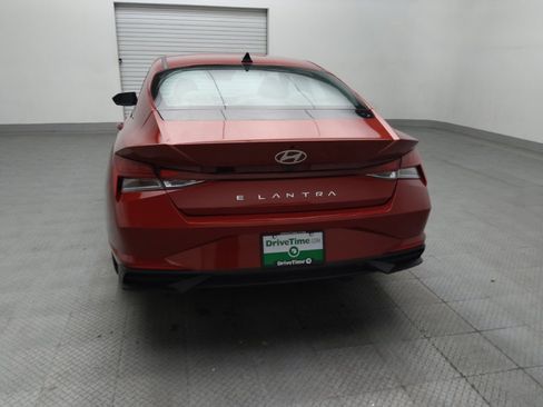 Used 2025 Hyundai Elantra Limited FWD image 6
