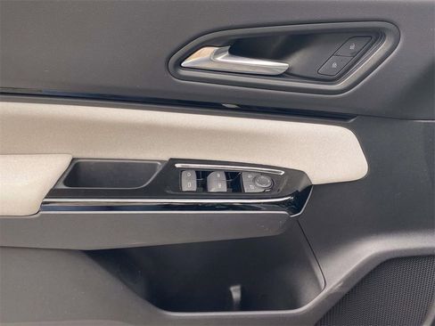 Certified 2024 Honda Prologue EX image 15