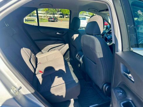 Used 2019 Chevrolet Equinox LT AWD/4WD image 16