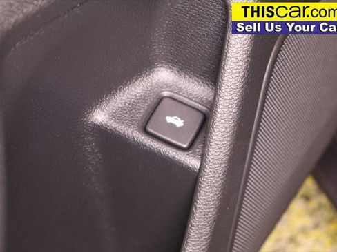 Used 2018 Honda Civic Touring image 30