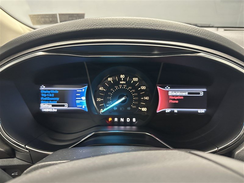 Used 2017 Ford Fusion SE w/ Equipment Group 202A AWD/4WD image 25