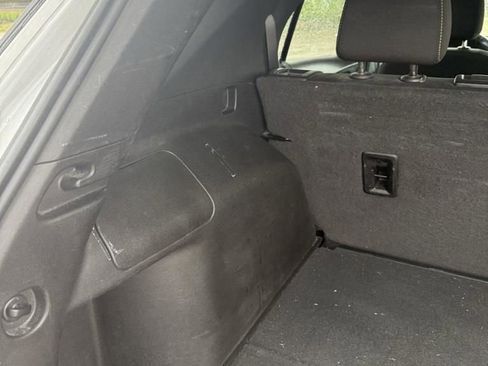 Used 2022 Chevrolet Equinox LT w/ Driver Convenience Package image 24