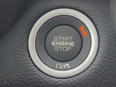 New 2026 RAM 1500 4x4 Crew Cab image 33