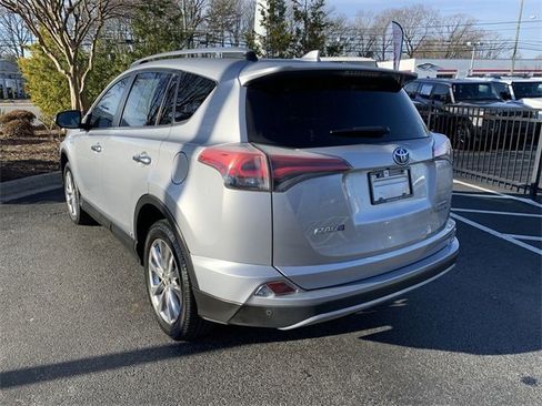 Used 2017 Toyota RAV4 Limited image 6