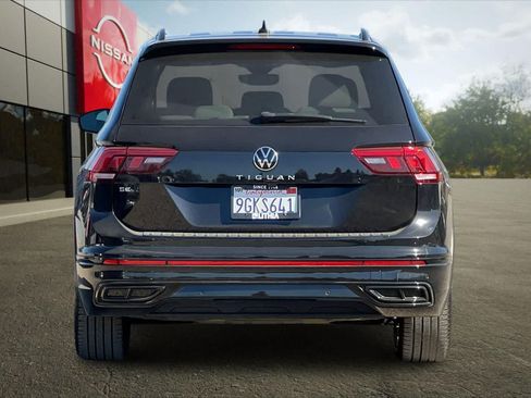 Used 2023 Volkswagen Tiguan SE R-Line FWD image 8