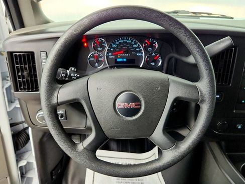 Used 2025 GMC Savana 3500 Extended RWD image 12