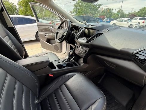 Used 2018 Ford Escape Titanium w/ Ford Safe & Smart Package AWD/4WD image 12