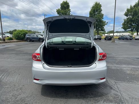 Used 2013 Toyota Corolla LE FWD image 11