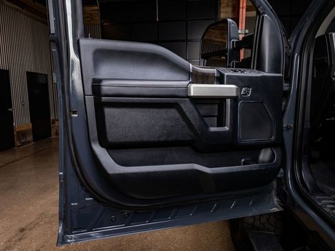 Used 2021 Ford F250 Lariat w/ Lariat Ultimate Package image 35