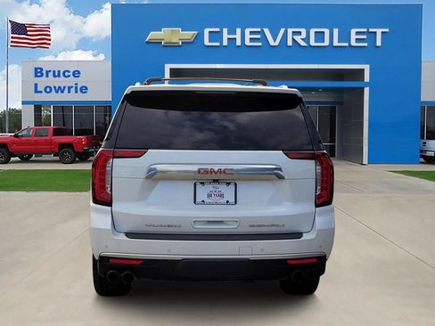 Used 2023 GMC Yukon XL Denali AWD/4WD image 6