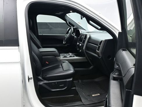 Used 2021 Ford Expedition XLT image 10