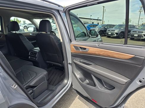 New 2026 Volkswagen Atlas SE AWD/4WD image 37