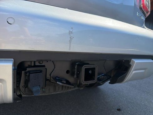 Used 2017 Nissan Armada Platinum AWD/4WD image 25