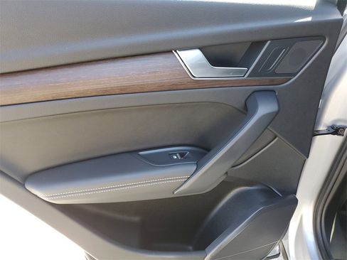 Used 2021 Audi Q5 2.0T Premium Plus w/ Premium Plus Package image 10