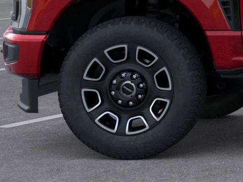 New 2026 Ford F350 Platinum w/ FX4 Off-Road Package image 19