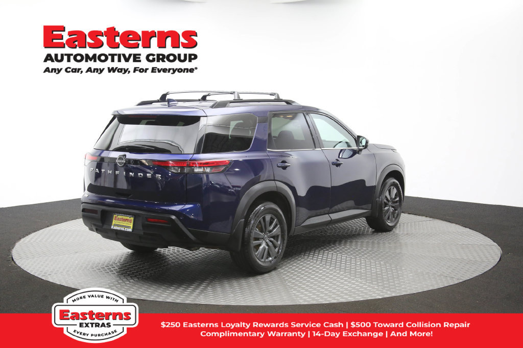 Used 2022 Nissan Pathfinder SV AWD/4WD image 43