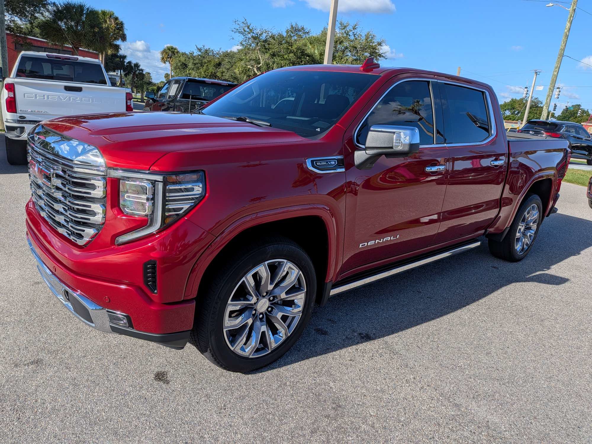 Used 2024 GMC Sierra 1500 Denali w/ Denali Reserve Package AWD/4WD image 8