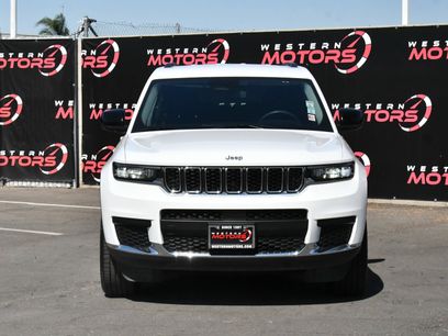 Used 2023 Jeep Grand Cherokee L Laredo