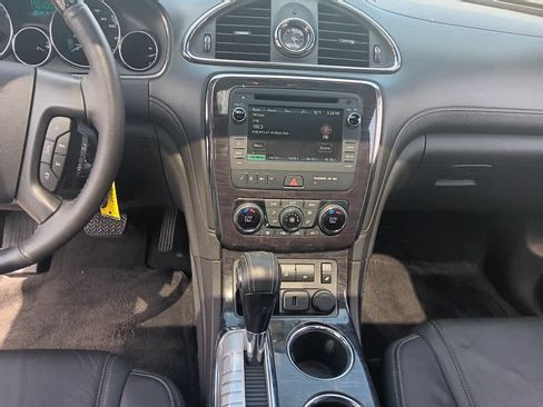 Used 2017 Buick Enclave Leather FWD image 14